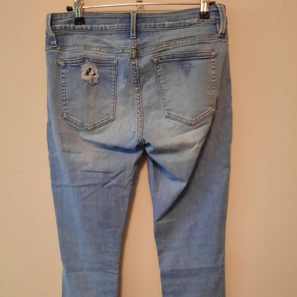 Guess Jeans - Picture 2 of 5